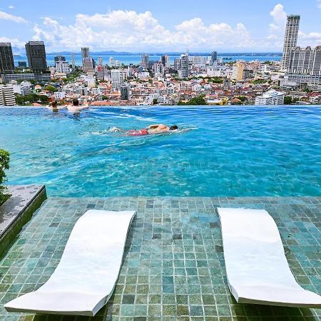 Beacon Executive Suite - Skypool Penang View Джорджтаун Экстерьер фото