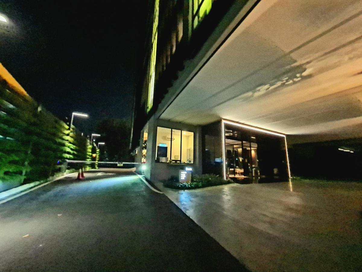 Beacon Executive Suite - Skypool Penang View Джорджтаун Экстерьер фото